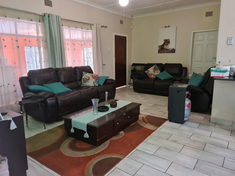 To Let 3 Bedroom Property for Rent in Parkdene Gauteng