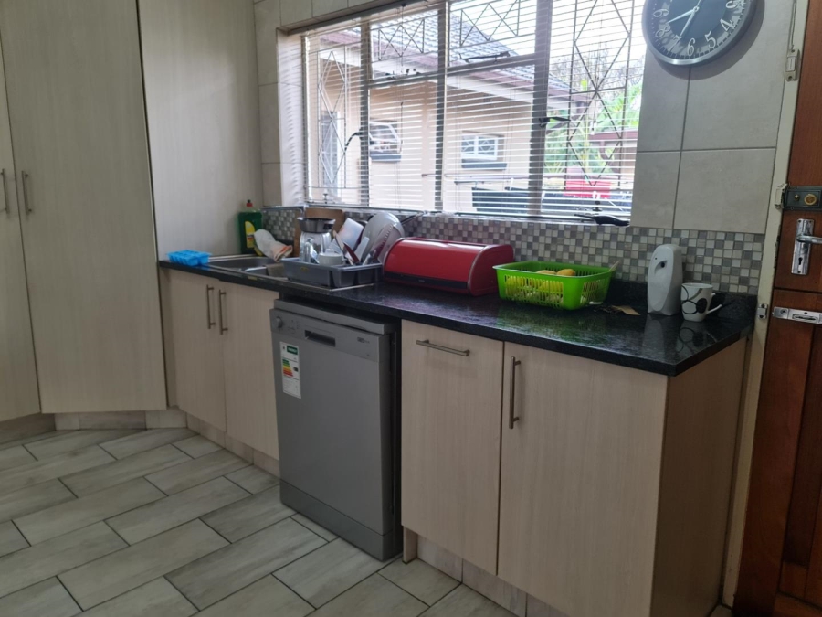 To Let 3 Bedroom Property for Rent in Parkdene Gauteng
