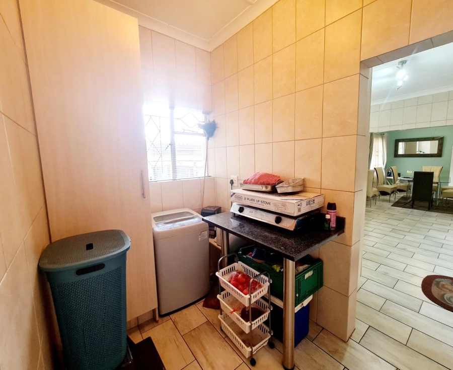 To Let 3 Bedroom Property for Rent in Parkdene Gauteng