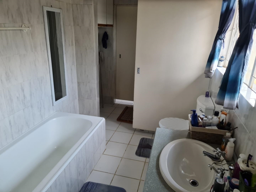 To Let 3 Bedroom Property for Rent in Parkdene Gauteng