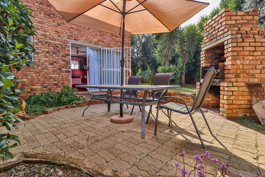 3 Bedroom Property for Sale in Glen Marais Gauteng