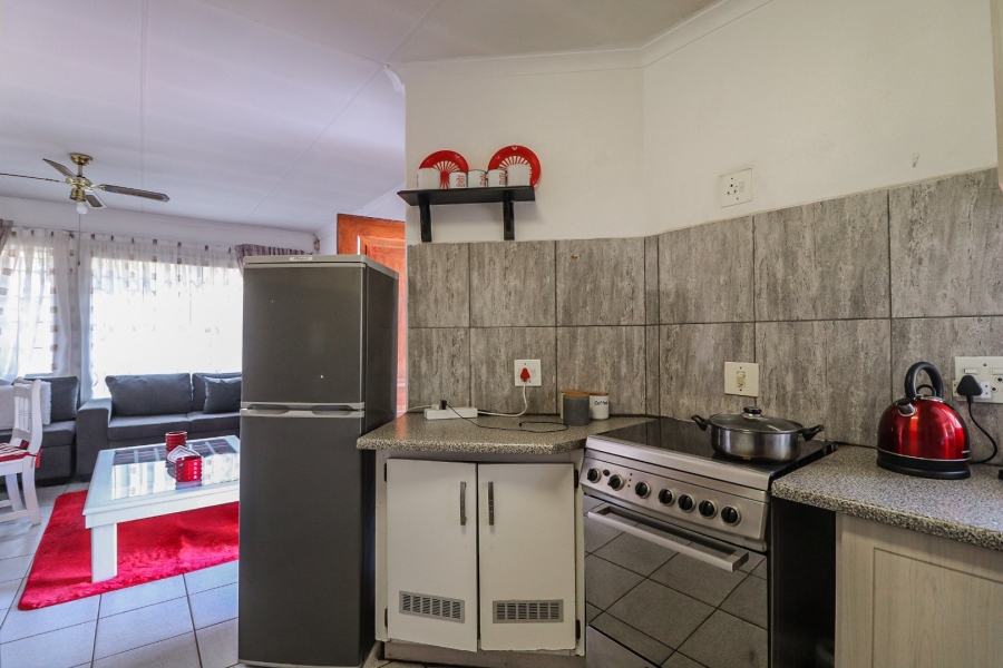 3 Bedroom Property for Sale in Glen Marais Gauteng