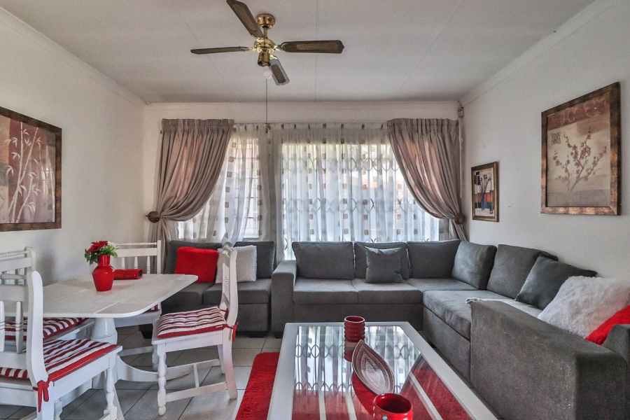 3 Bedroom Property for Sale in Glen Marais Gauteng