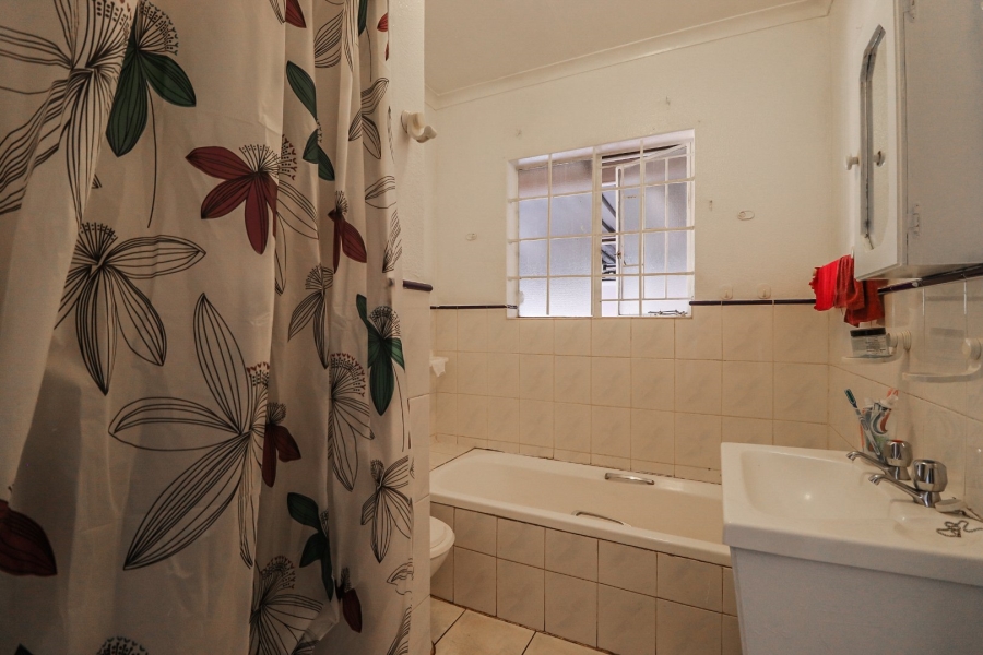 3 Bedroom Property for Sale in Glen Marais Gauteng
