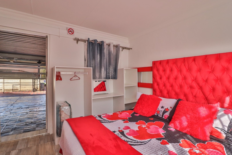 3 Bedroom Property for Sale in Glen Marais Gauteng