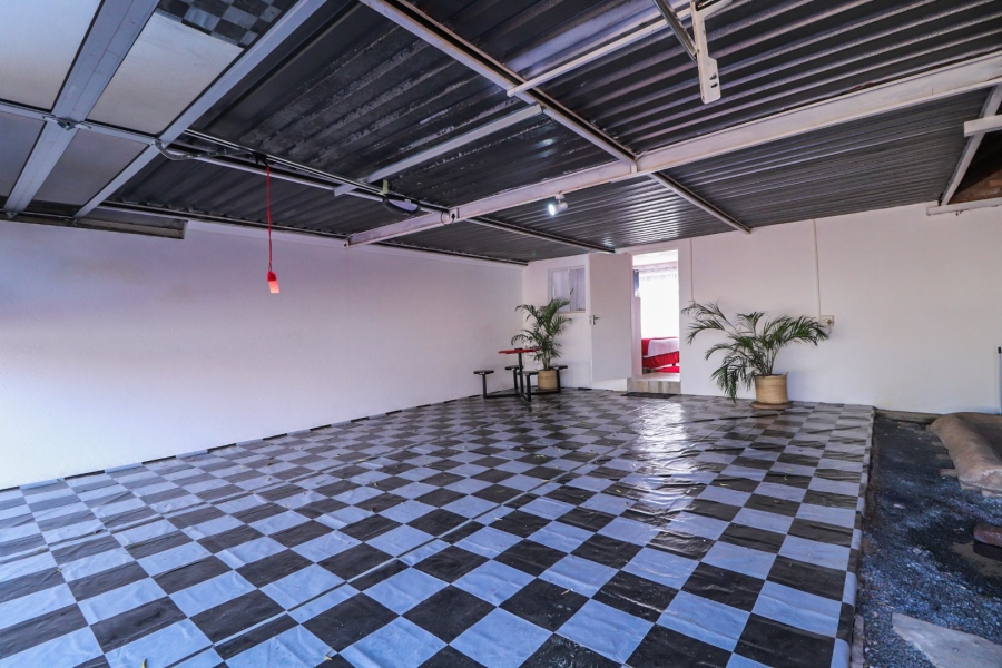 3 Bedroom Property for Sale in Glen Marais Gauteng