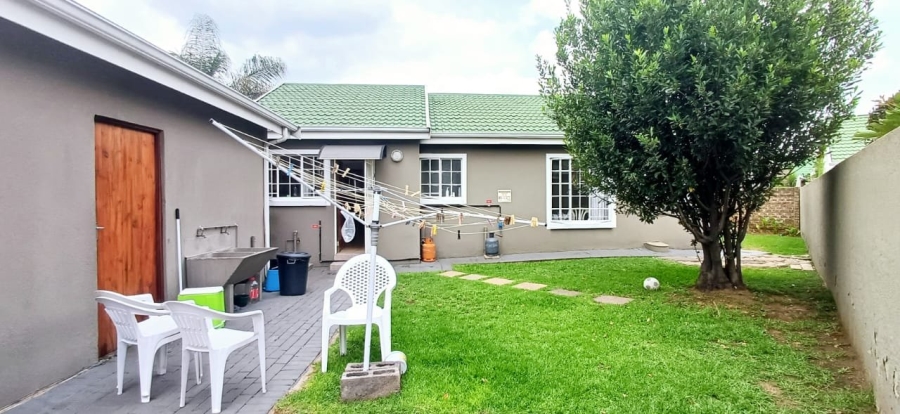 To Let 3 Bedroom Property for Rent in Verwoerdpark Gauteng