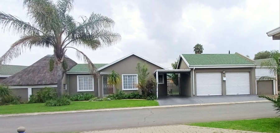 To Let 3 Bedroom Property for Rent in Verwoerdpark Gauteng