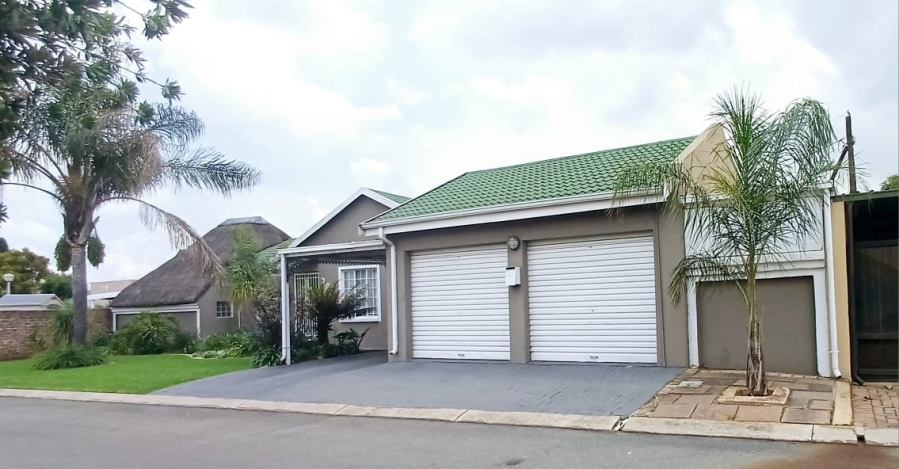 To Let 3 Bedroom Property for Rent in Verwoerdpark Gauteng