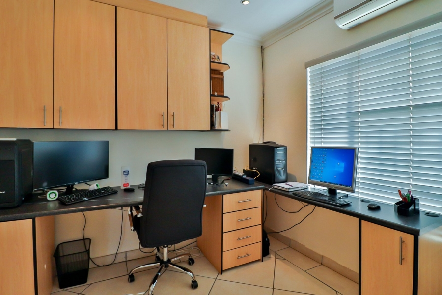 Commercial Property for Sale in Waterval Gauteng