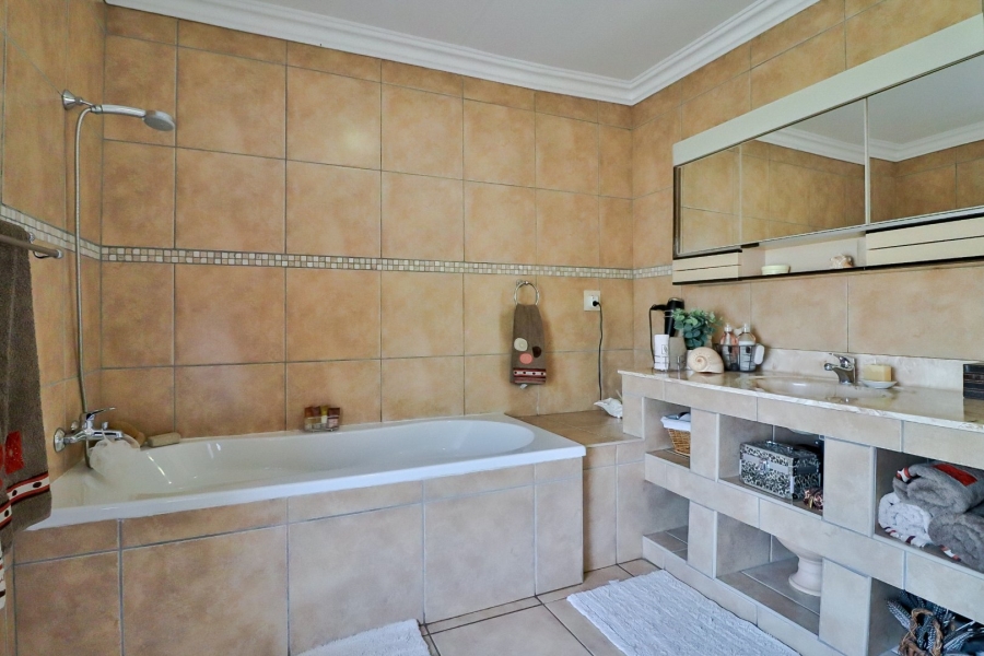 Commercial Property for Sale in Waterval Gauteng