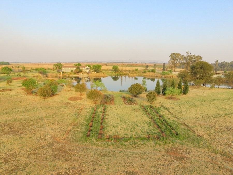 Commercial Property for Sale in Waterval Gauteng