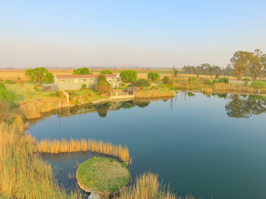 Commercial Property for Sale in Waterval Gauteng