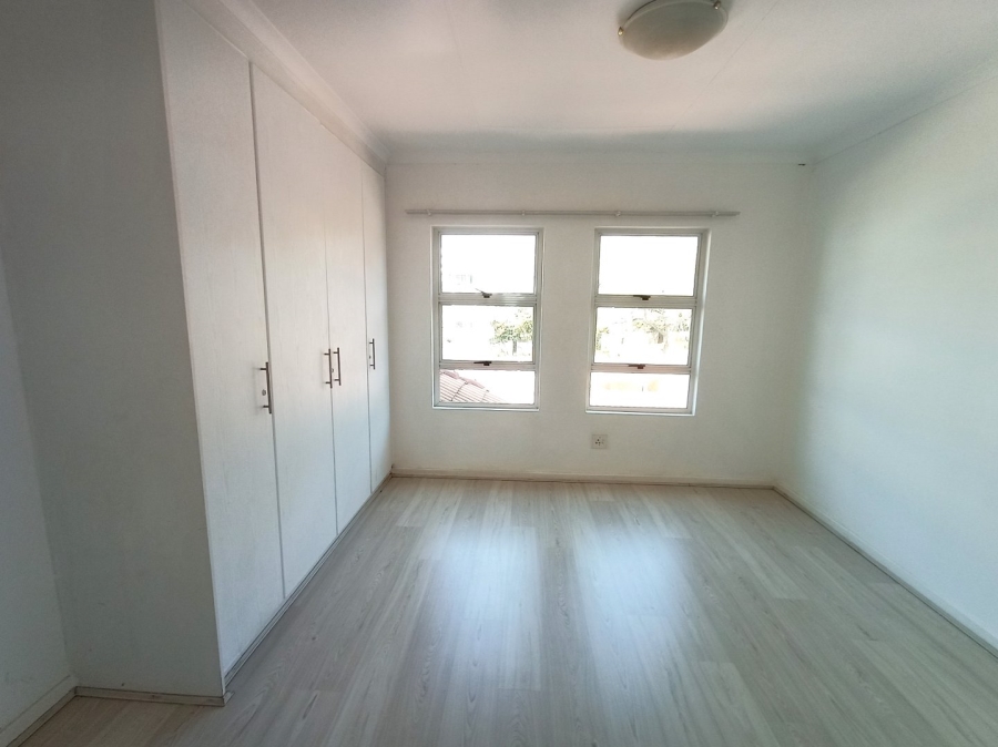 2 Bedroom Property for Sale in Illovo Gauteng