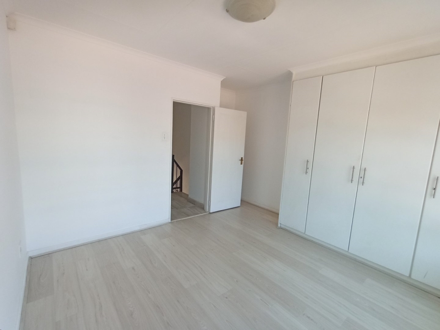 2 Bedroom Property for Sale in Illovo Gauteng