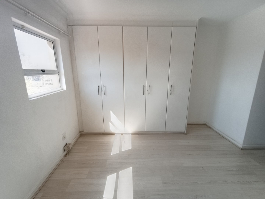 2 Bedroom Property for Sale in Illovo Gauteng