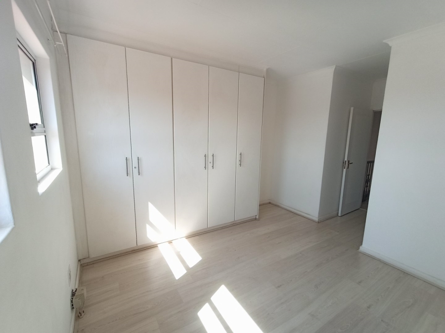 2 Bedroom Property for Sale in Illovo Gauteng
