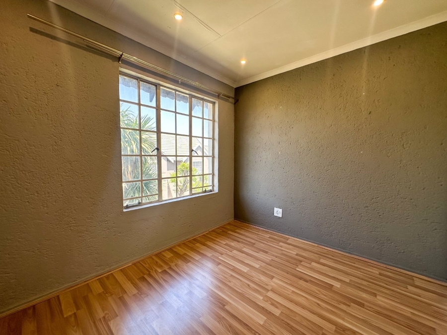 To Let 3 Bedroom Property for Rent in Bassonia Gauteng