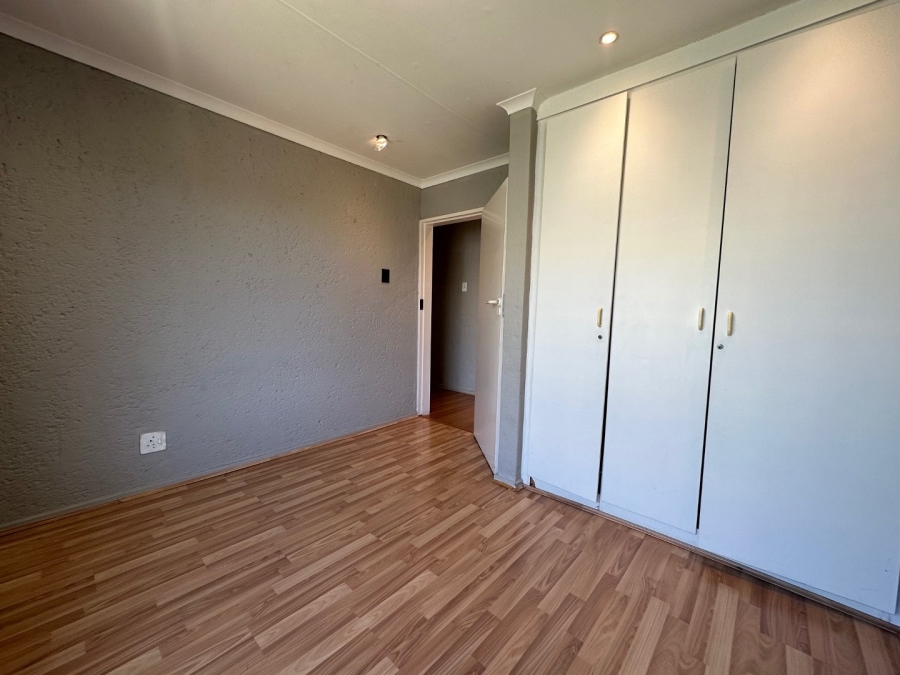 To Let 3 Bedroom Property for Rent in Bassonia Gauteng