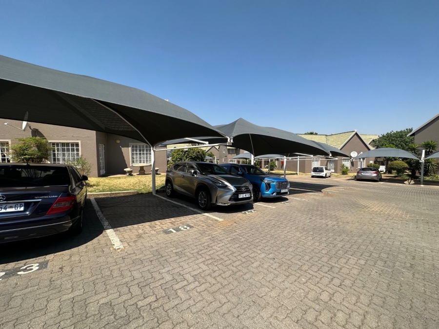 To Let 3 Bedroom Property for Rent in Bassonia Gauteng