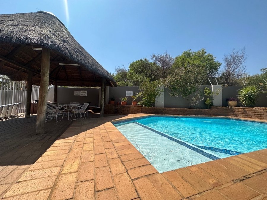 To Let 3 Bedroom Property for Rent in Bassonia Gauteng