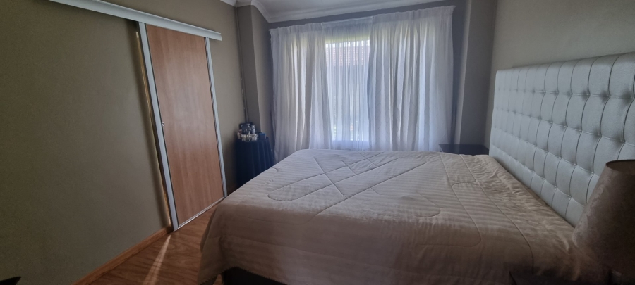 To Let 3 Bedroom Property for Rent in Crystal Park Gauteng