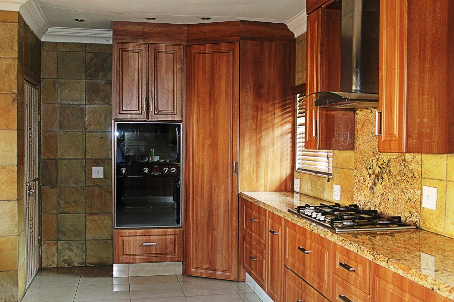 Commercial Property for Sale in Buccleuch Gauteng