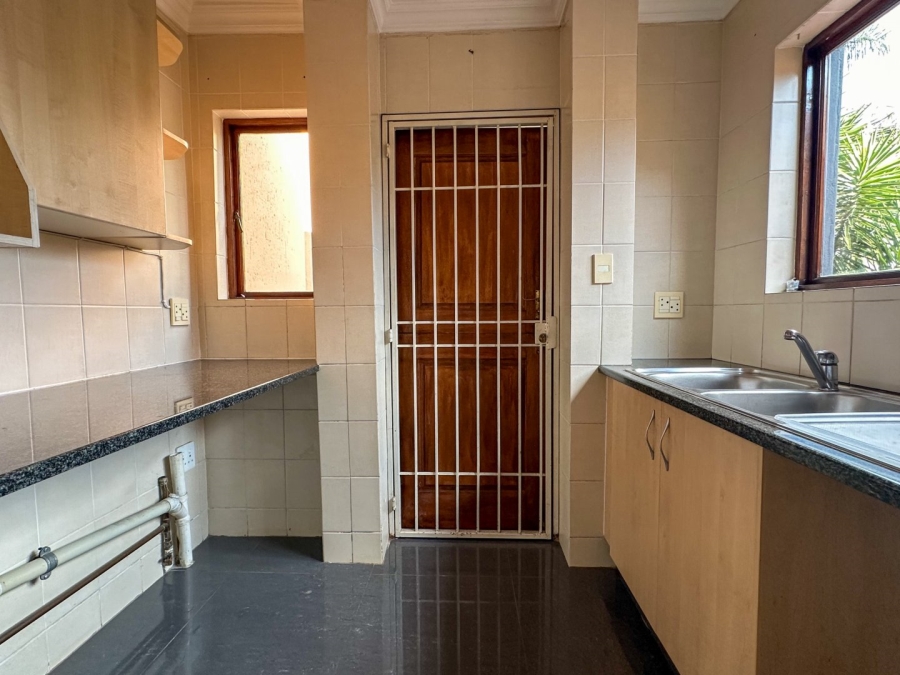 To Let 3 Bedroom Property for Rent in Bassonia Estate Gauteng