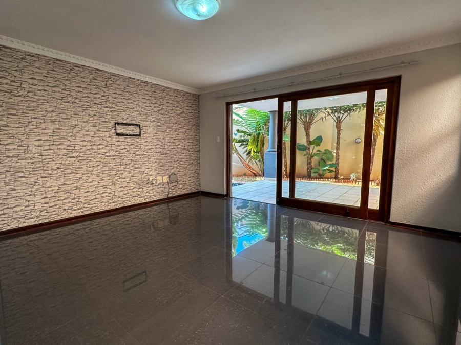 To Let 3 Bedroom Property for Rent in Bassonia Estate Gauteng