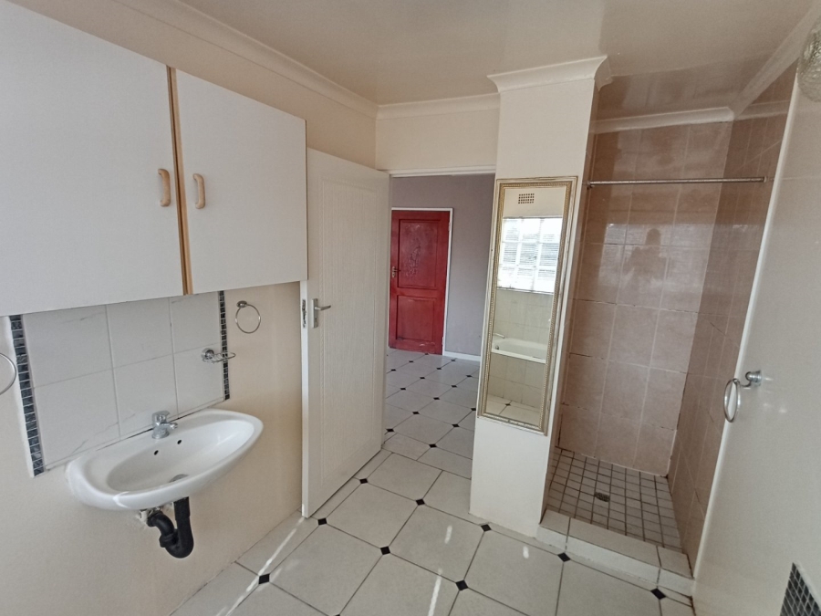 To Let 1 Bedroom Property for Rent in Lyndhurst Gauteng