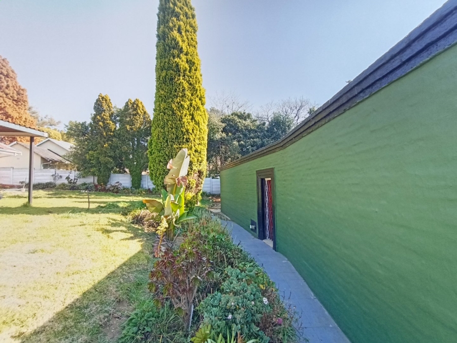 To Let 1 Bedroom Property for Rent in Lyndhurst Gauteng