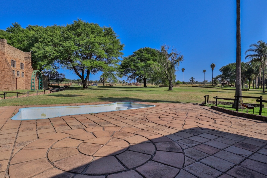 Commercial Property for Sale in Vasfontein AH Gauteng