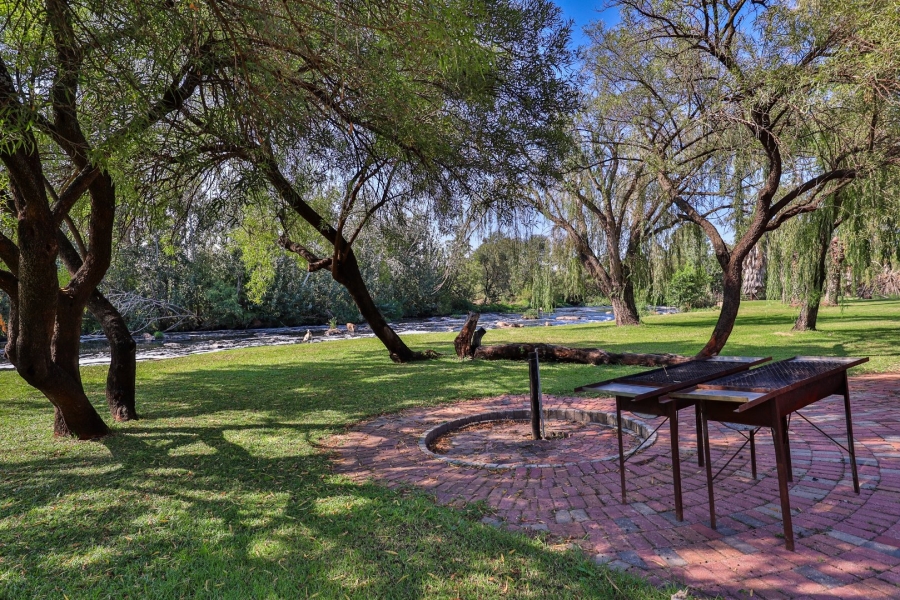 Commercial Property for Sale in Vasfontein AH Gauteng