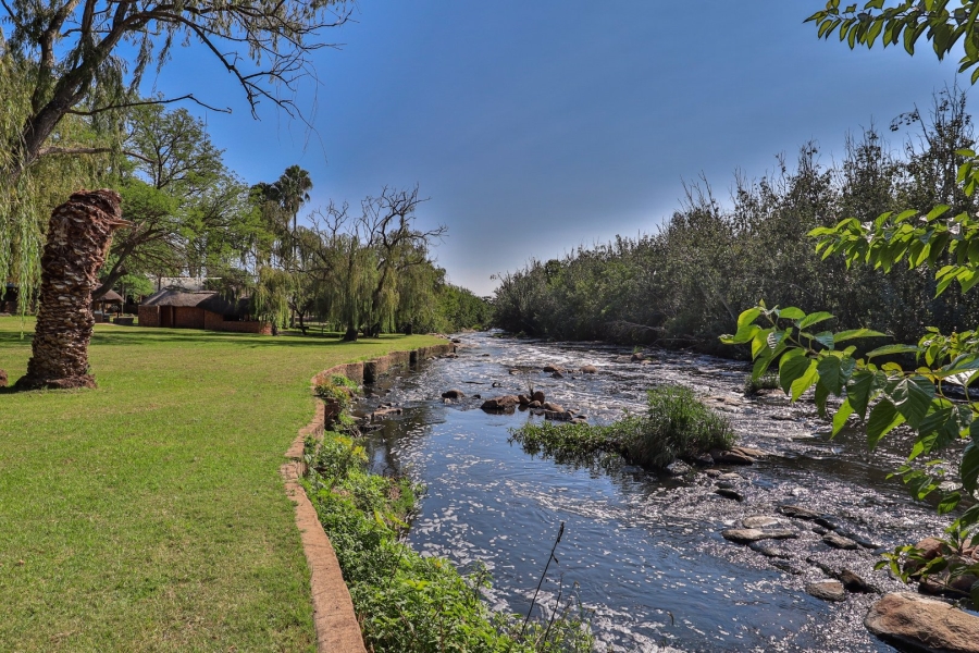 Commercial Property for Sale in Vasfontein AH Gauteng