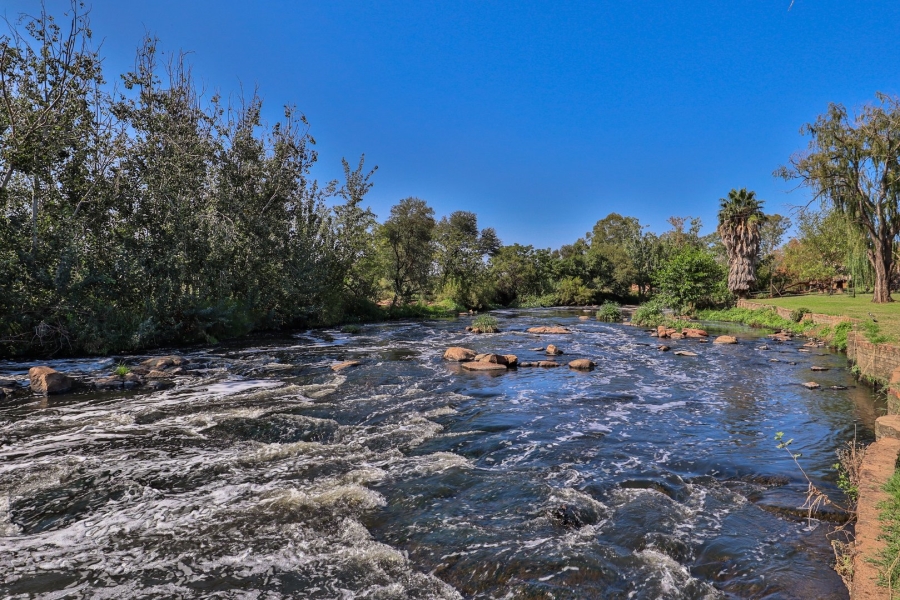 Commercial Property for Sale in Vasfontein AH Gauteng