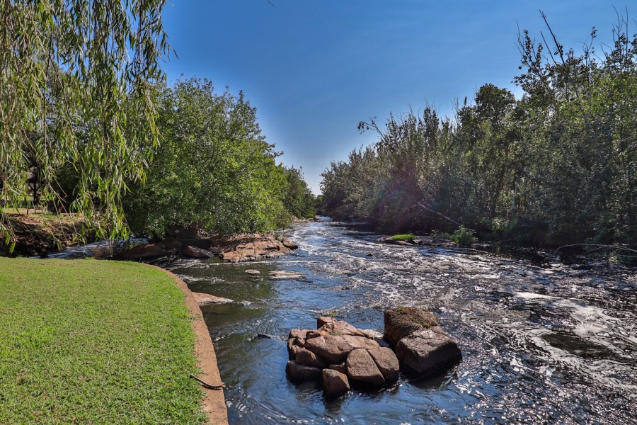 Commercial Property for Sale in Vasfontein AH Gauteng