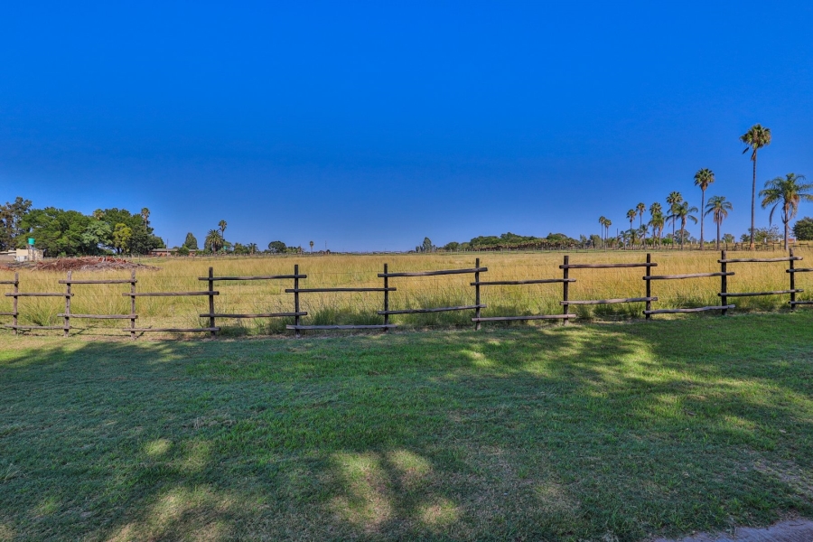 Commercial Property for Sale in Vasfontein AH Gauteng