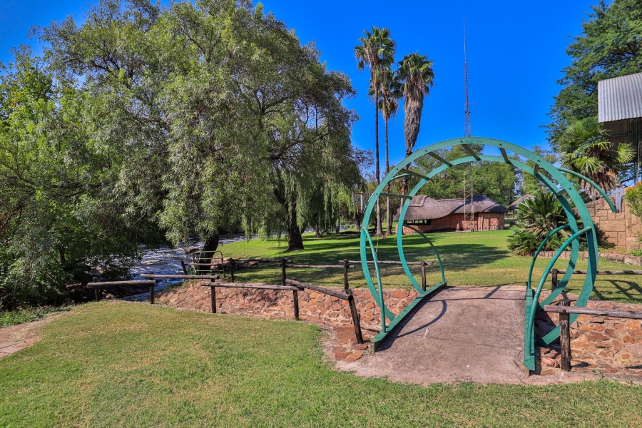 Commercial Property for Sale in Vasfontein AH Gauteng