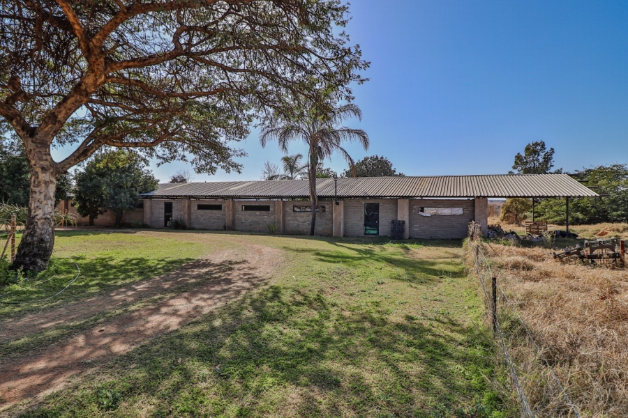 Commercial Property for Sale in Lusthof Gauteng