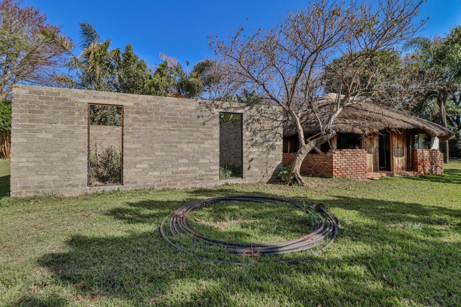 Commercial Property for Sale in Lusthof Gauteng