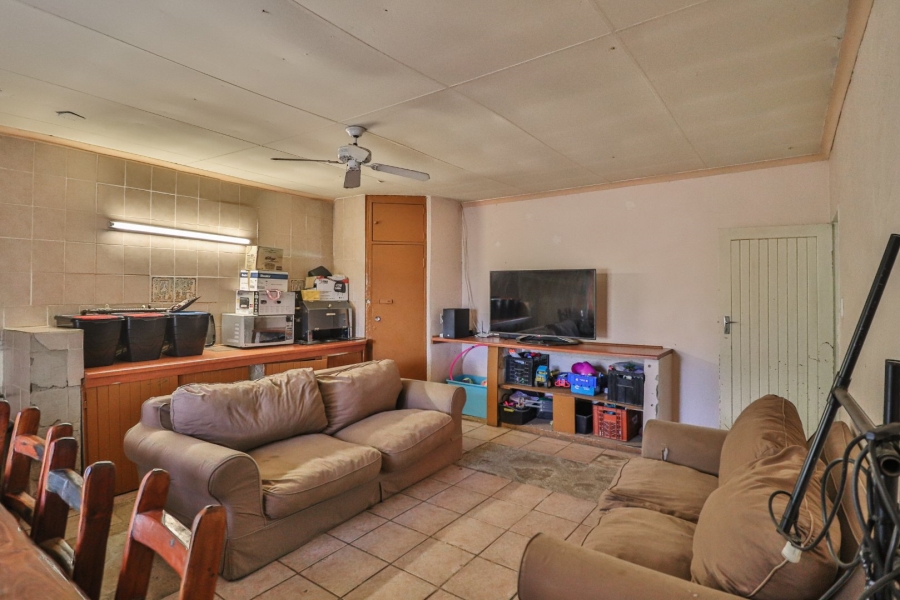 Commercial Property for Sale in Lusthof Gauteng