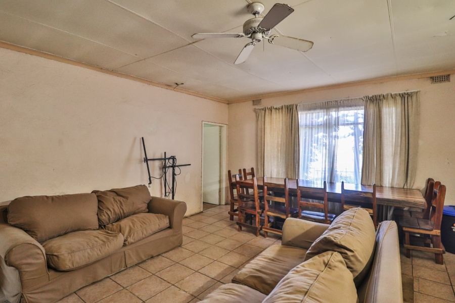 Commercial Property for Sale in Lusthof Gauteng