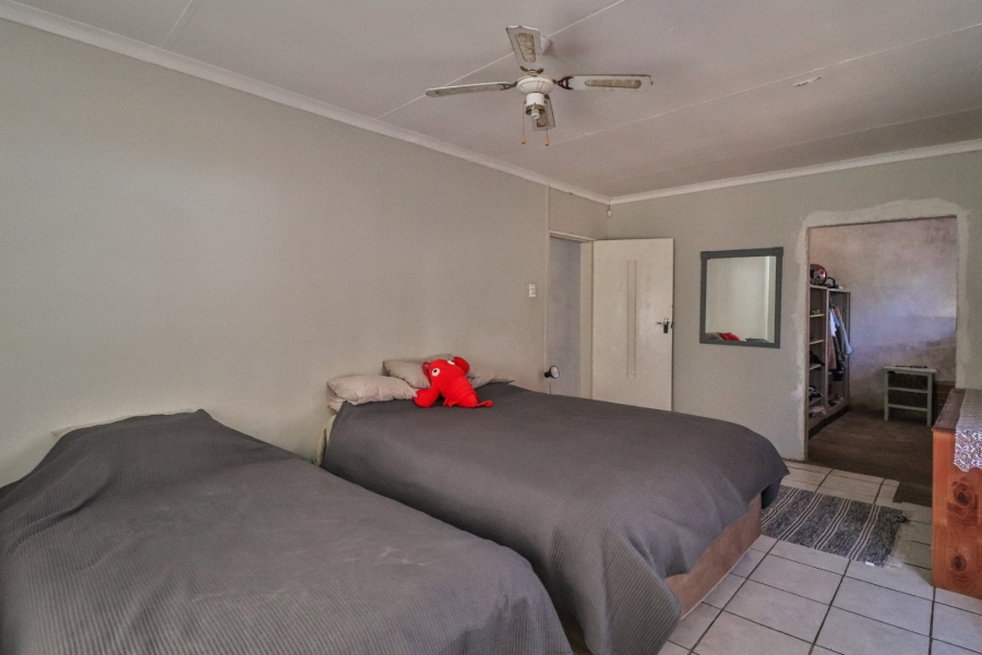 Commercial Property for Sale in Lusthof Gauteng