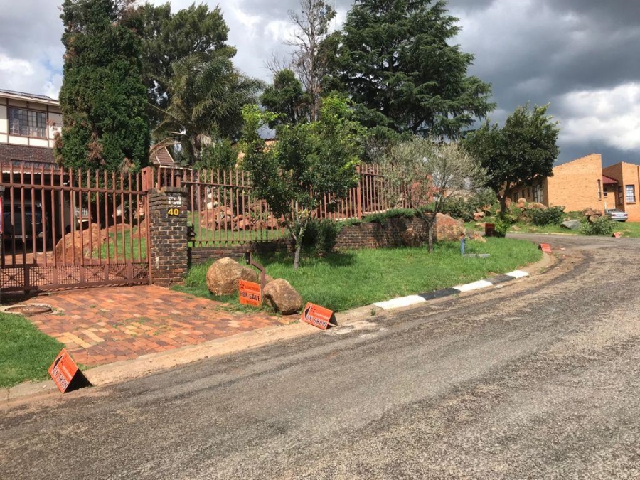 5 Bedroom Property for Sale in Naturena Gauteng