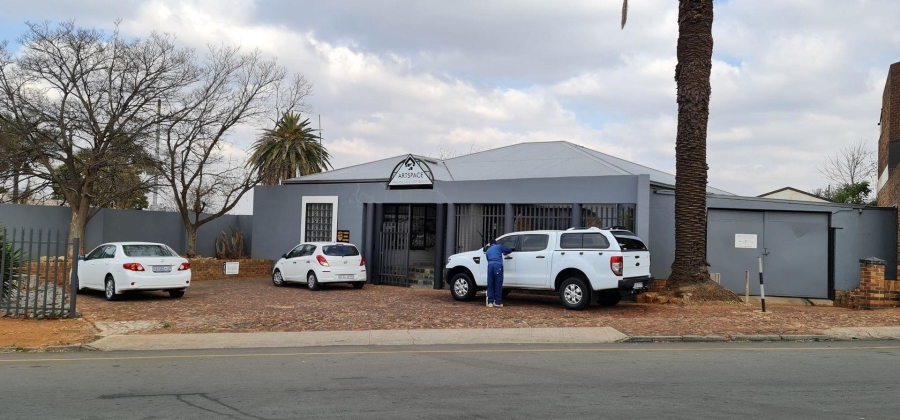 Commercial Property for Sale in New Redruth Gauteng