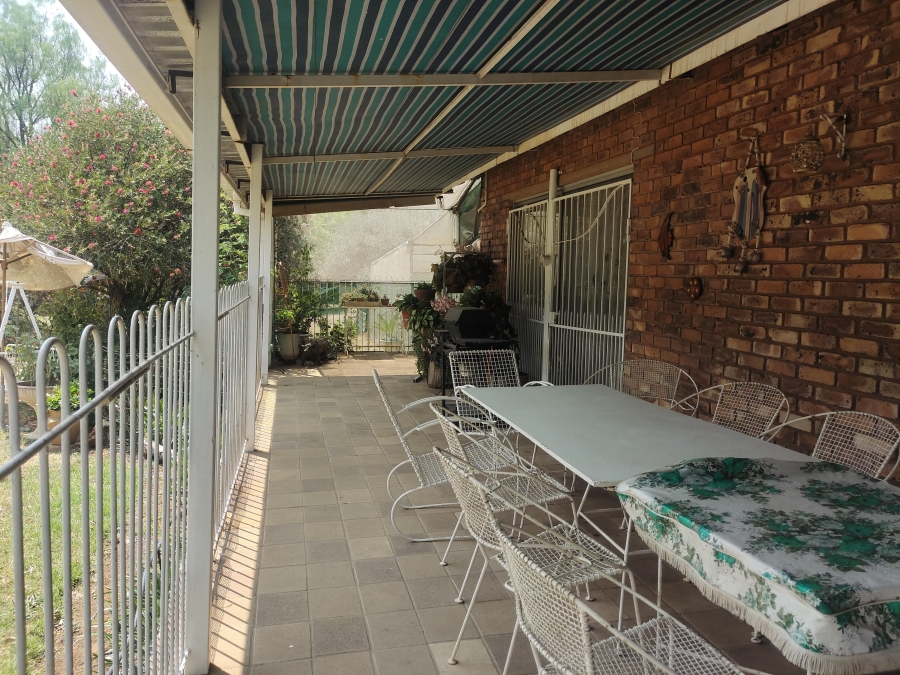 5 Bedroom Property for Sale in Rayton Gauteng