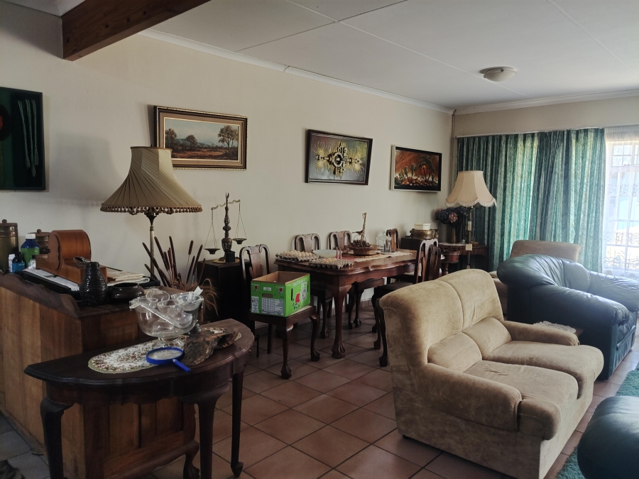 5 Bedroom Property for Sale in Rayton Gauteng