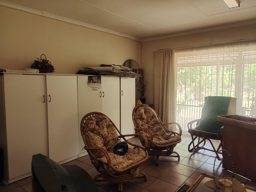 5 Bedroom Property for Sale in Rayton Gauteng
