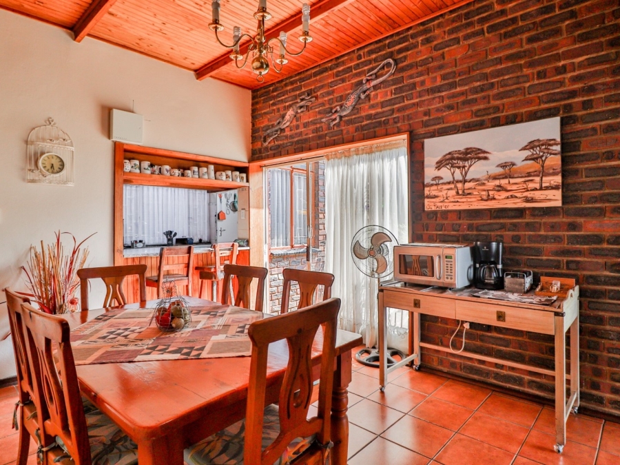 6 Bedroom Property for Sale in Kilner Park Gauteng