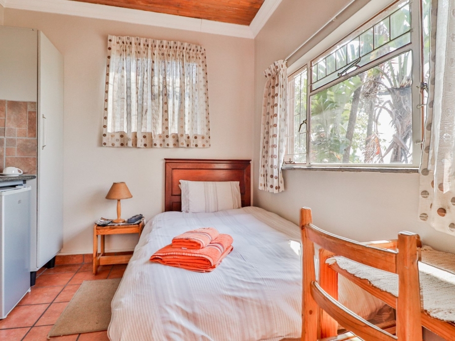 6 Bedroom Property for Sale in Kilner Park Gauteng